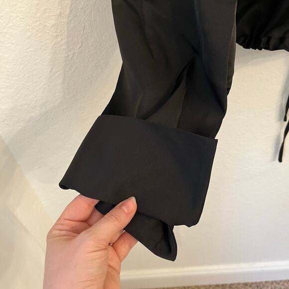 NWT The Noli Shop Milan Satin Button Up Shirt Large Black Boxy Cropped Cargo - Picture 5 of 10